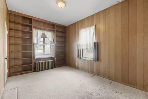 Bedroom - 825 Saint John St, Elgin, IL 60120 photo 2 of 5