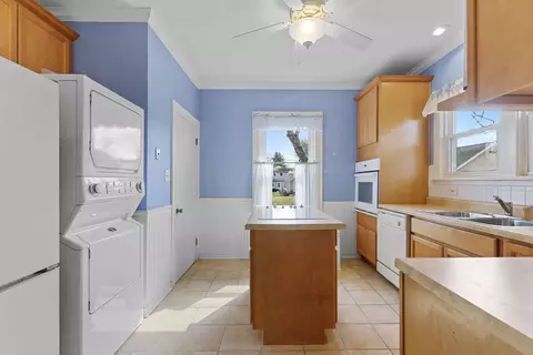 Other - 825 Saint John St, Elgin, IL 60120 photo 3 of 6