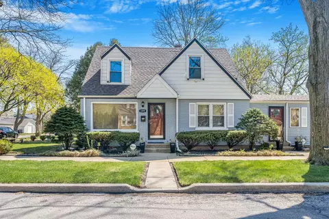 1099 Fowler Ave, Evanston, IL 60202
