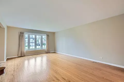 Living - 1908 E Seneca Ln, Mount Prospect, IL 60056 photo 2 of 9