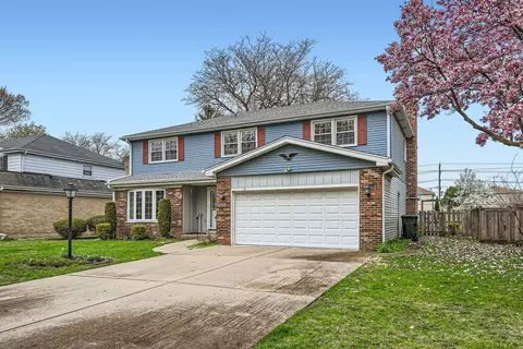Exterior - 1908 E Seneca Ln, Mount Prospect, IL 60056 photo 6 of 6