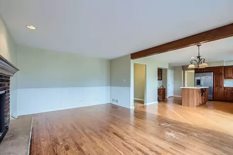 Living - 1908 E Seneca Ln, Mount Prospect, IL 60056 photo 9 of 9