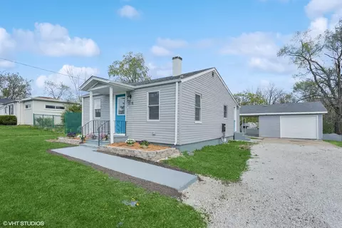 516 Table St, Lockport, IL 60441