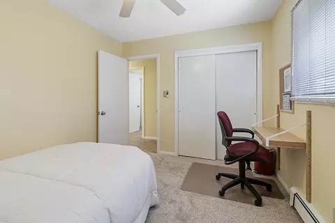 Bedroom - 1725 Robert Dr, Champaign, IL 61821 photo 4 of 4
