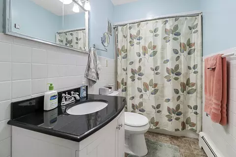Bath - 1725 Robert Dr, Champaign, IL 61821 photo 1 of 1