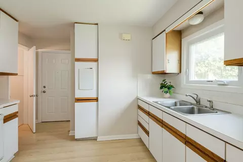 Kitchen - 3249 Maple Ave, Berwyn, IL 60402 photo 1 of 3