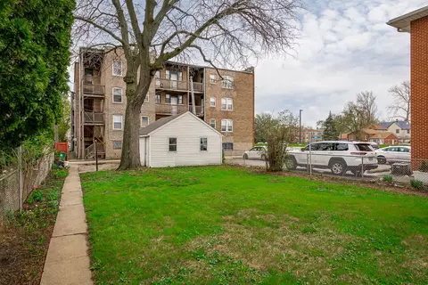 Exterior - 3249 Maple Ave, Berwyn, IL 60402 photo 4 of 5