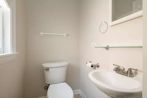 Bath - 3249 Maple Ave, Berwyn, IL 60402 photo 1 of 2