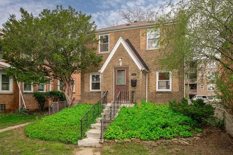 Exterior - 3249 Maple Ave, Berwyn, IL 60402 photo 1 of 5