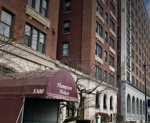 5300 S Shore Dr #122, Chicago, IL 60615