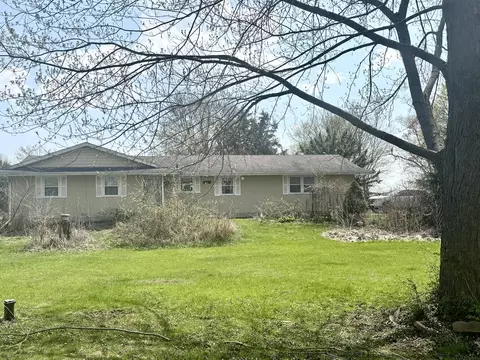 8029 Huber Rd, Belvidere, IL 61008