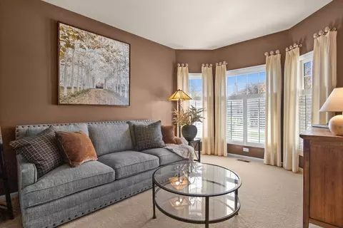 Living - 971 1st St, Batavia, IL 60510 photo 2 of 5