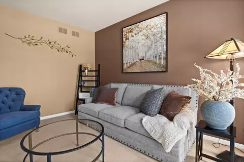 Living - 971 1st St, Batavia, IL 60510 photo 1 of 5