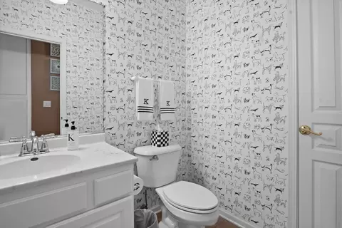 Bath - 971 1st St, Batavia, IL 60510 photo 1 of 5