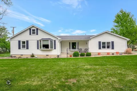 502 Dunbar St, Beecher, IL 60401