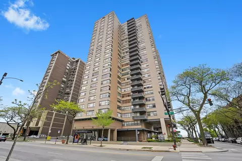 6301 N Sheridan Rd #20J, Chicago, IL 60660