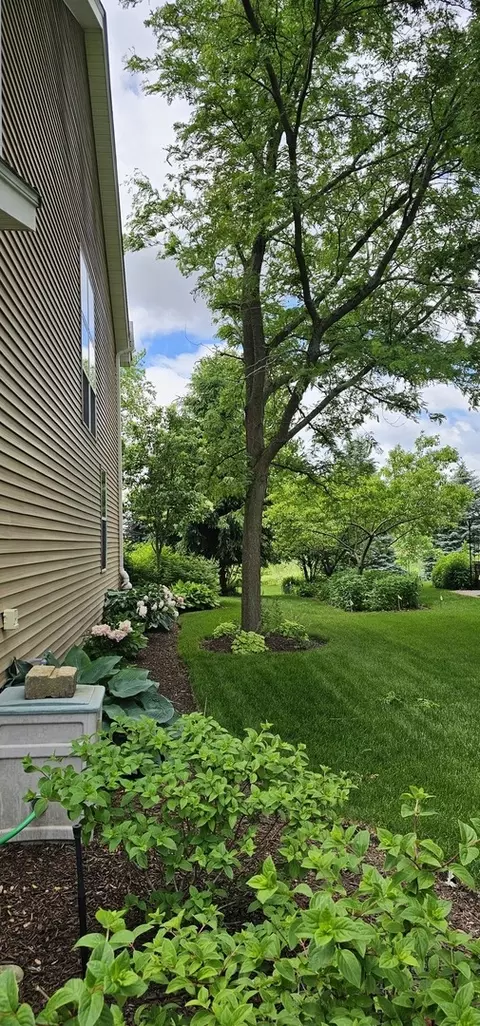 Exterior - 12941 Grande Poplar Cir, Plainfield, IL 60585 photo 22 of 37