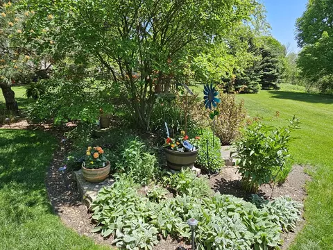 Exterior - 12941 Grande Poplar Cir, Plainfield, IL 60585 photo 18 of 37