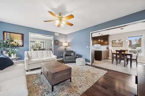 1445 Jasper Dr, Wheaton, IL 60189 photo 7