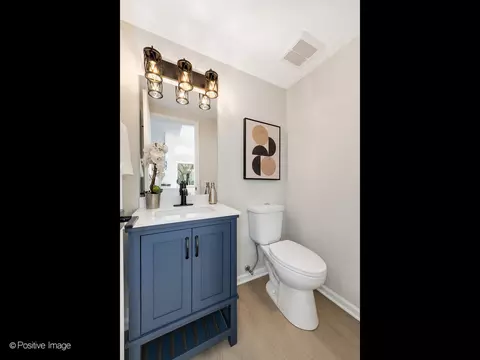 Bath - 1287 Silk Oak Ln, Bartlett, IL 60103 photo 1 of 3