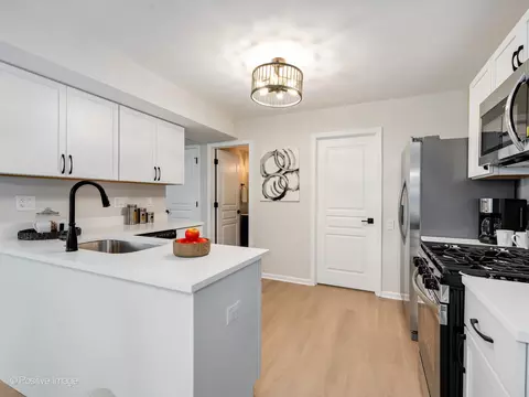 Kitchen - 1287 Silk Oak Ln, Bartlett, IL 60103 photo 1 of 3