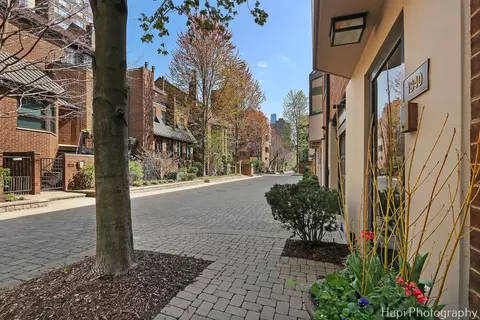 1340 N Sutton Pl, Chicago, IL 60610 photo 37