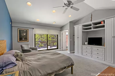 1340 N Sutton Pl, Chicago, IL 60610 photo 15