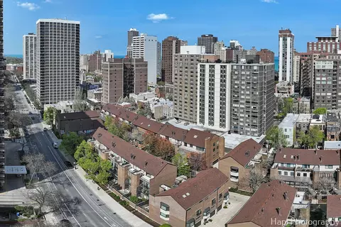 1340 N Sutton Pl, Chicago, IL 60610 photo 40