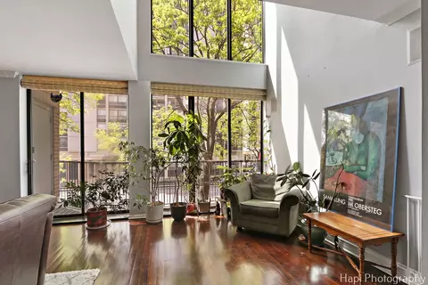 1340 N Sutton Pl, Chicago, IL 60610 photo 4