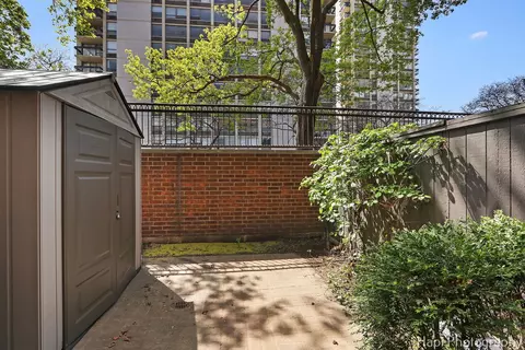 1340 N Sutton Pl, Chicago, IL 60610 photo 34