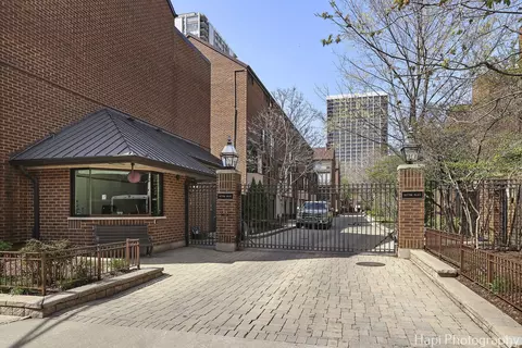 1340 N Sutton Pl, Chicago, IL 60610 photo 36