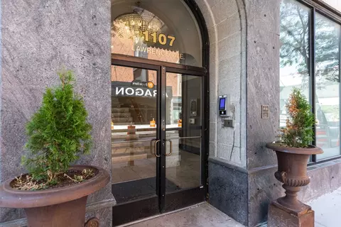 1107 W Lawrence Ave #307, Chicago, IL 60640