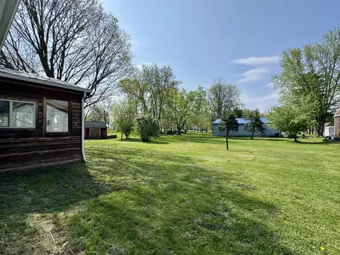 Exterior - 104 E Lafayette St, Magnolia, IL 61336 photo 9 of 14