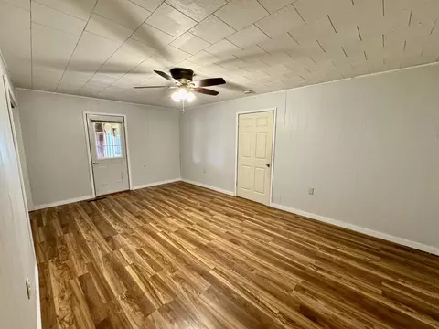Living - 104 E Lafayette St, Magnolia, IL 61336 photo 5 of 5