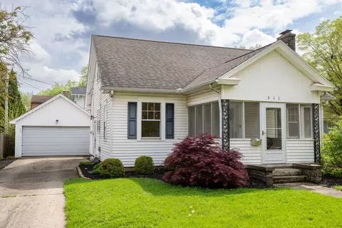 511 W Charles St, Champaign, IL 61820