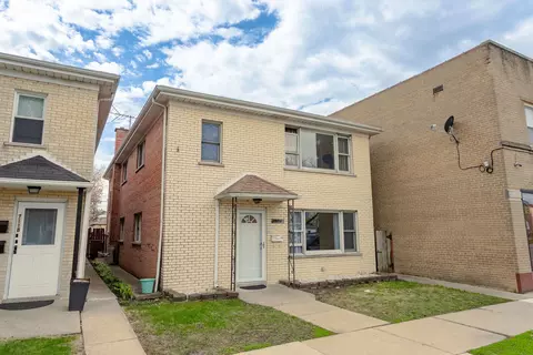 7120 16th St, Berwyn, IL 60402