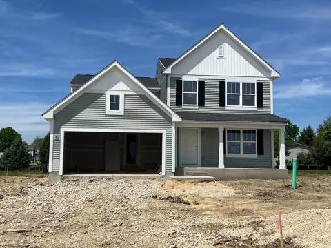 900 Fair Meadow St, North Aurora, IL 60542