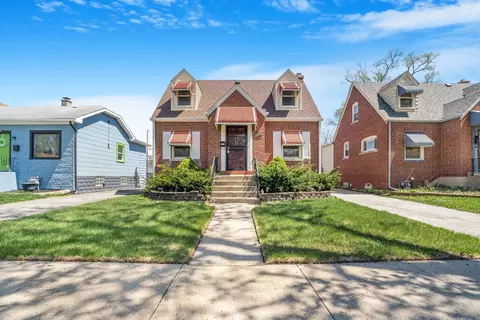 1919 S 22nd Ave, Maywood, IL 60153