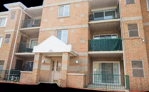 5351 N East River Rd #101, Chicago, IL 60656