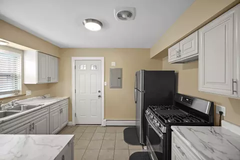 405 E 109th St #203, Chicago, IL 60628 photo 12