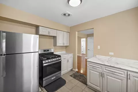 405 E 109th St #203, Chicago, IL 60628 photo 11