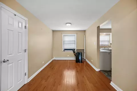 405 E 109th St #203, Chicago, IL 60628 photo 8