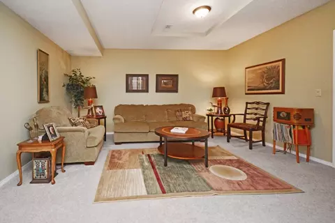 Living - 3 Stonehedges Ct, Bloomington, IL 61705 photo 5 of 7
