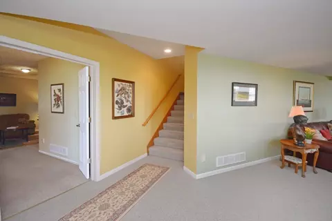 Entry Way - 3 Stonehedges Ct, Bloomington, IL 61705 photo 5 of 6