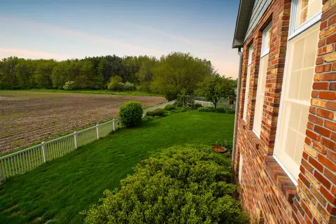 Exterior - 3 Stonehedges Ct, Bloomington, IL 61705 photo 9 of 11