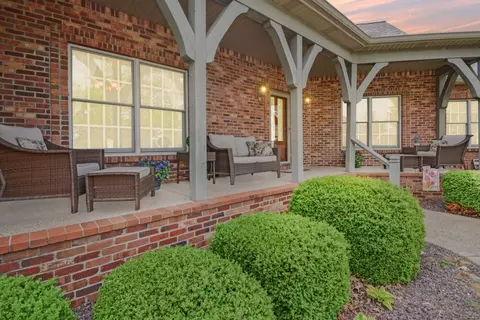 Exterior - 3 Stonehedges Ct, Bloomington, IL 61705 photo 7 of 11