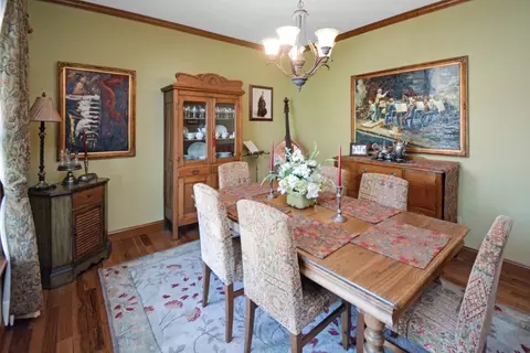 Dining - 3 Stonehedges Ct, Bloomington, IL 61705 photo 6 of 11