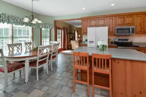 Kitchen - 3 Stonehedges Ct, Bloomington, IL 61705 photo 7 of 14