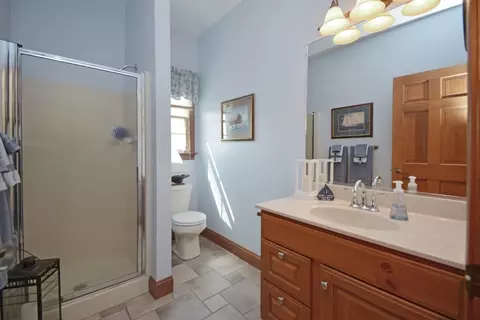 Bath - 3 Stonehedges Ct, Bloomington, IL 61705 photo 11 of 12