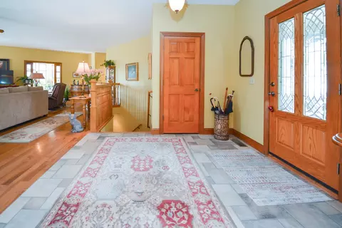 Entry Way - 3 Stonehedges Ct, Bloomington, IL 61705 photo 3 of 6